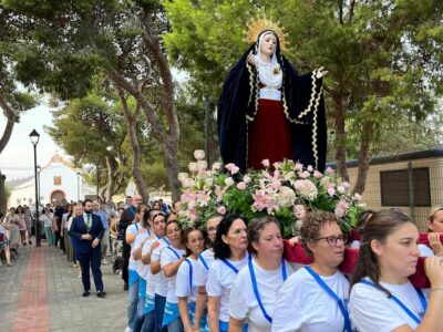 Procesión de la Virgen Dolorosa de Roche con motivo de sus fiestas patronales